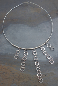 Forged rings necklet
